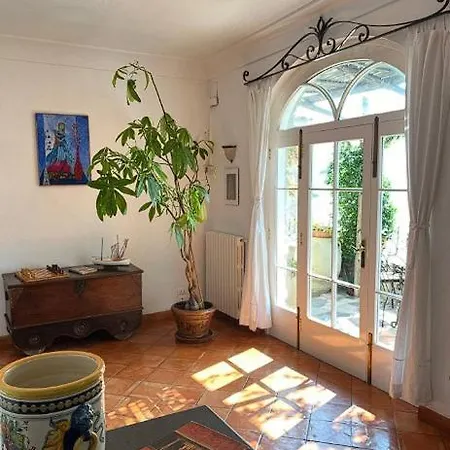 Located In The Heart Of ! *